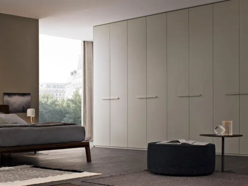 Armadio con ante battenti Wave laccato opaco di Giellesse