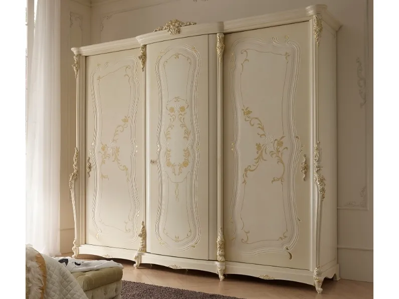 Armadio Giulietta di Patina Rosa