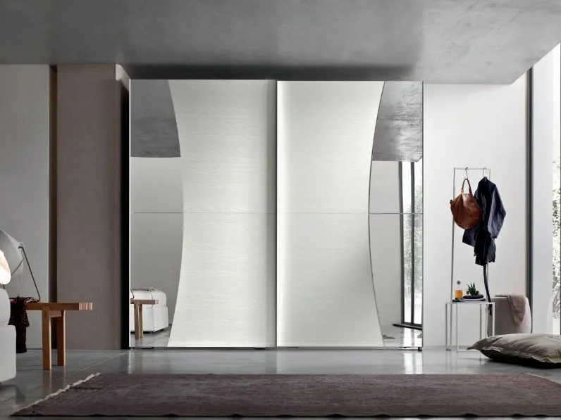 Armadio Harp in Frassino Bianco con specchio di Maronese Acf