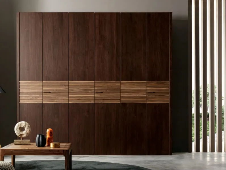 Armadio con ante battenti in legno Hola di Modesign