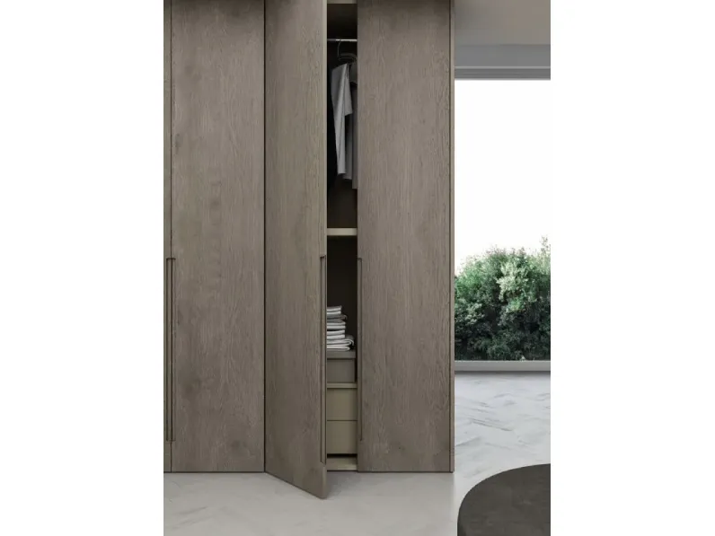 Armadio in legno di rovere con ante battenti Island di Fratelli Mirandola
