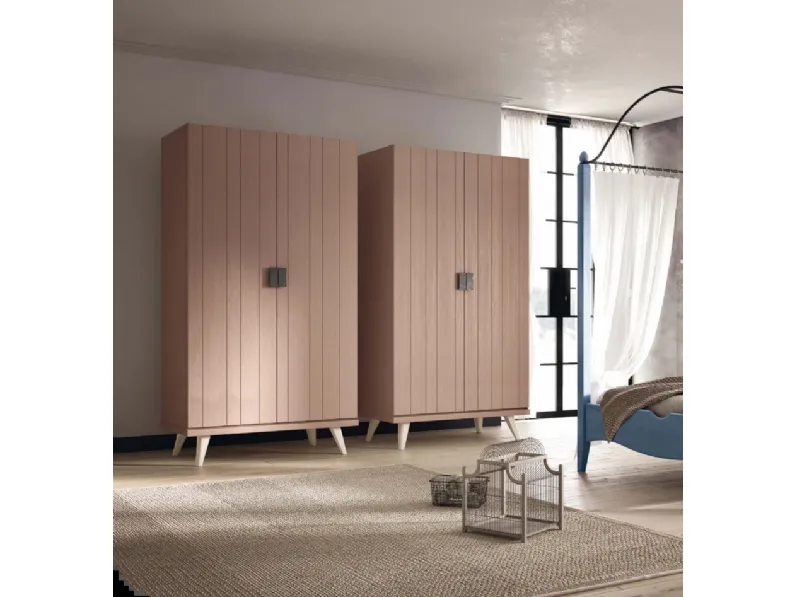 Armadio in legno ad ante battenti KAR di Scandola