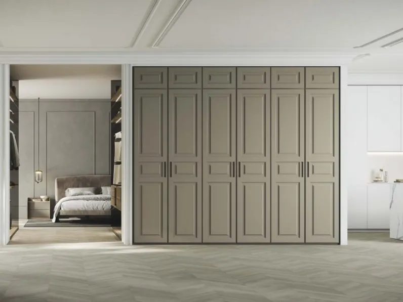 Armadio Madeleine in laccato opaco di Guzzini & Fontana