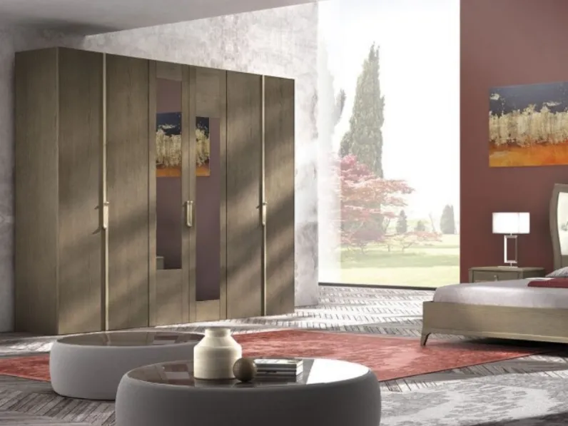 Armadio Manhattan art 6061 finitura Creta con dettagli Deserto di Padovani Mobili