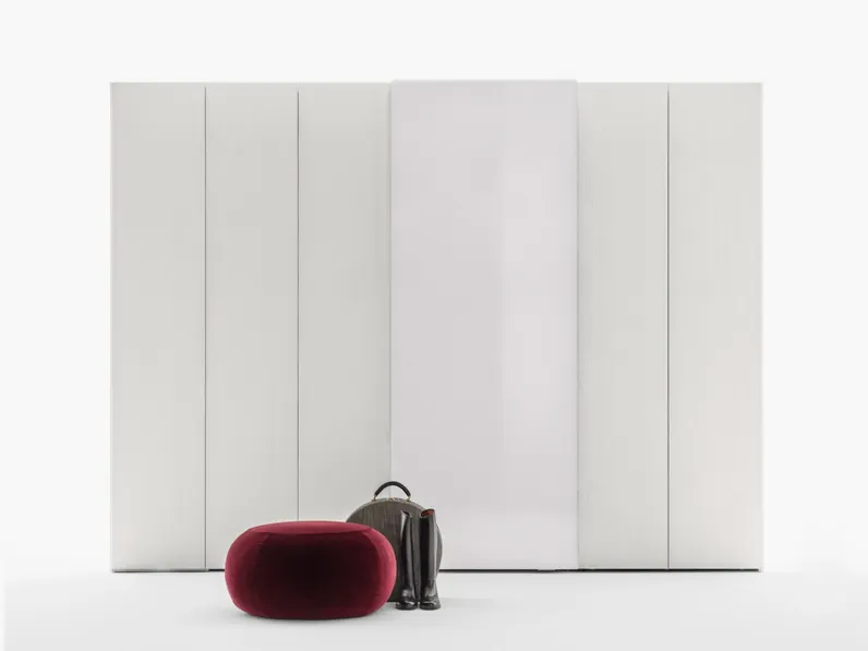 Armadio Freedhome con ante scorrevoli Natural Wood e vetro di Caccaro