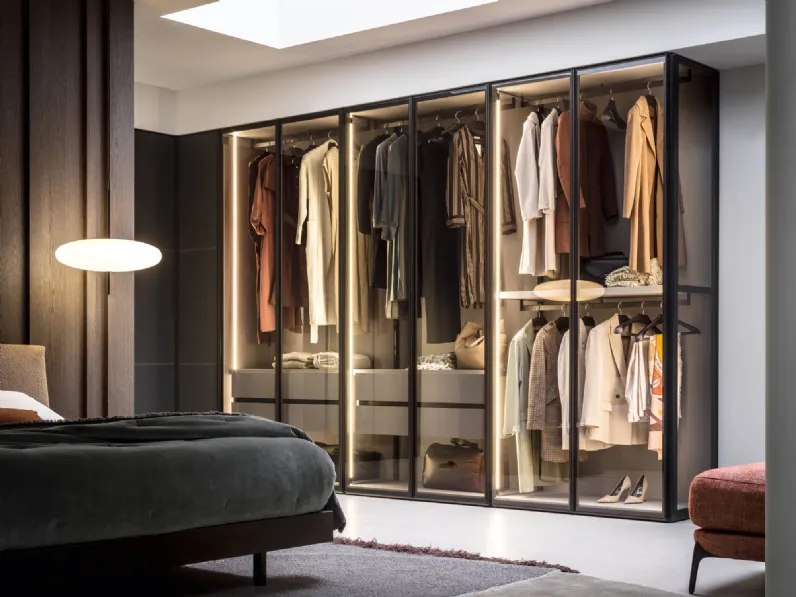 Armadio angolare Perry in vetro di Novamobili