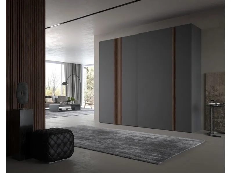 Armadio con ante scorrevoli Comp 312 in laccato opaco con inserti in frassino di Mobilgam