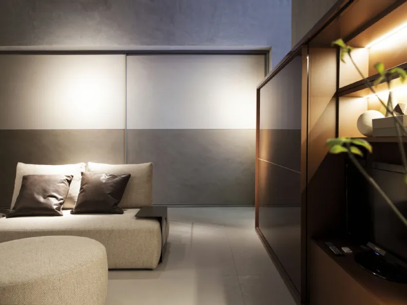 Armadio Scorrevole Cambusa in finitura a contrasto argilla chiara e scura di Fimes