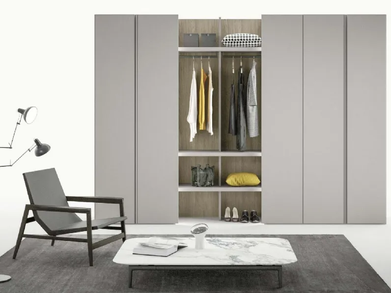 Armadio Segno con Gola laccato opaco Peltro e Olmo Cenere con elemento porta abiti di Archimede