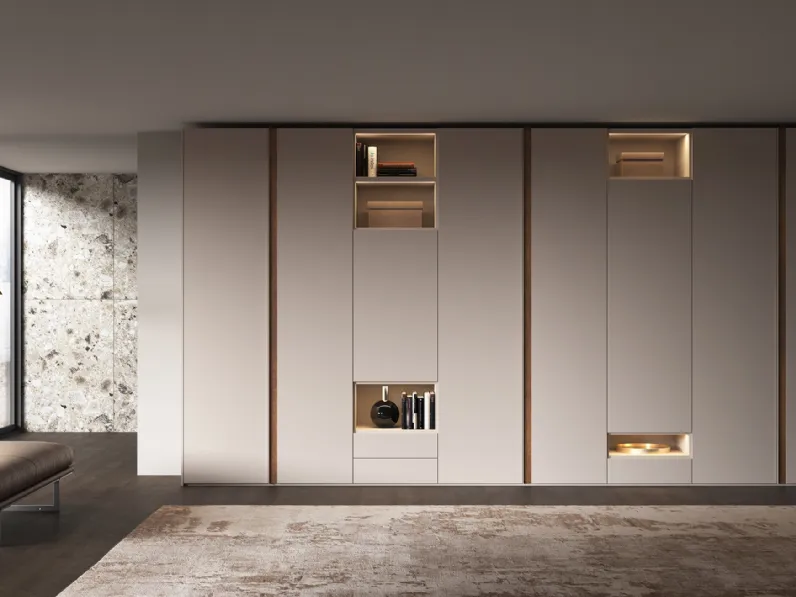 Armadio con ante battenti e porta TV orientabile Step di Favero