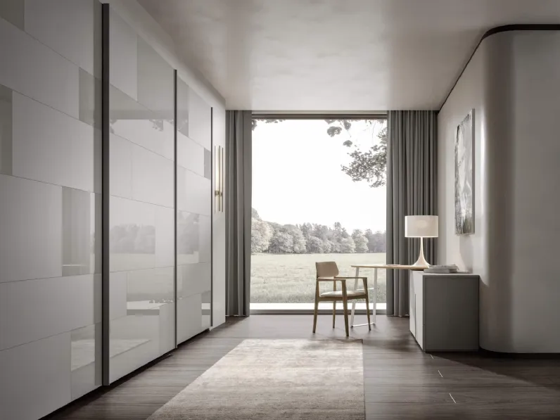 Armadio con ante scorrevoli Strip Laccato di Veneran