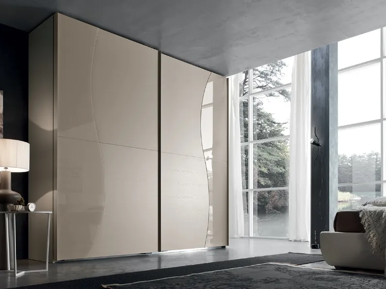 Armadio Twist con anta scorrevole in Frassino Juta con vetro laccato Juta di Maronese Acf