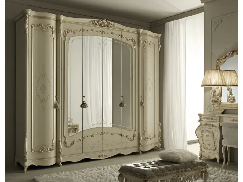 Armadio classico con ante battenti in laccato e specchi Venezia di Ghezzani