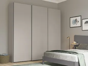 L'armadio Free Volo M018 di Colombini Casa unisce design minimalista e funzionalità su misura.