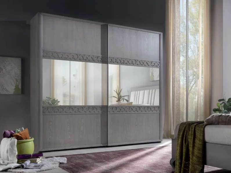 Armadio con ante scorrevoli Wind in legno e specchio di Betamobili