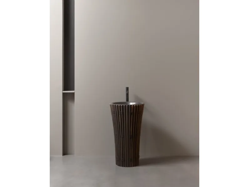 Lavabo freestanding AMDL Circle Ramses in Frassino Moka e Bronzo patinato scuro di Antoniolupi