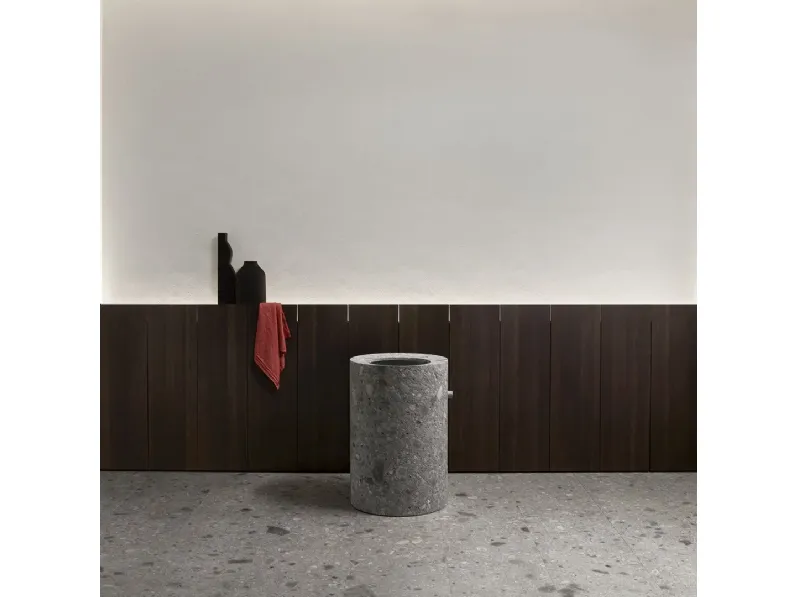 Lavabo interamente realizzato in pietra Anima Liquida di Antoniolupi