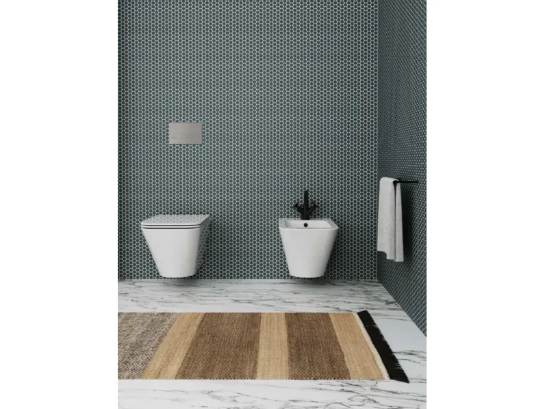 Arredo bagno con sanitari sospesi in ceramica Build 04 di Azzurra Ceramica