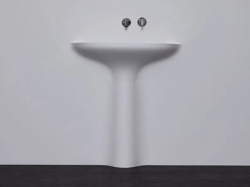 Lavabo in resina Corian incassato nel muro Calice di Antoniolupi