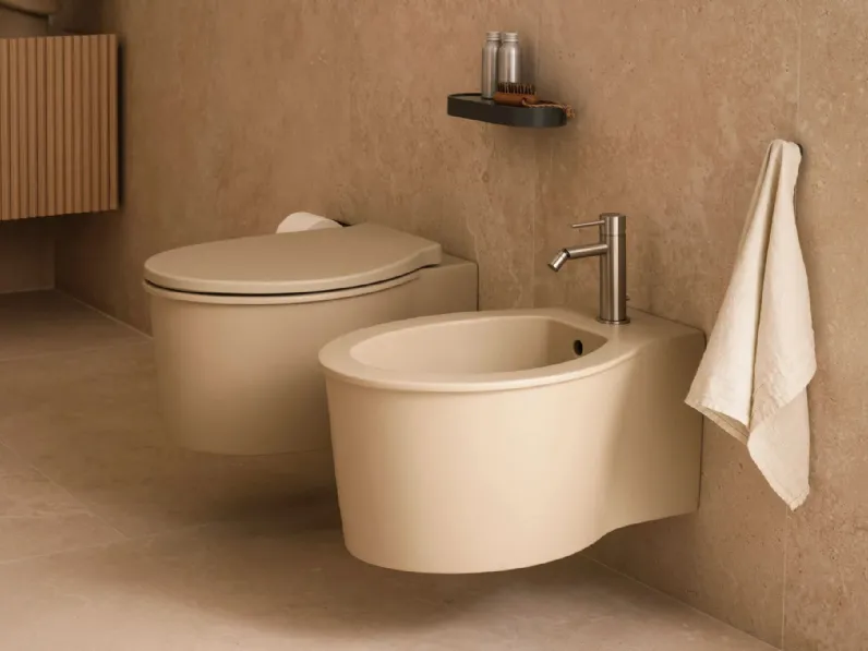 WC e Bidet sospesi Catino di Ceramica Cielo