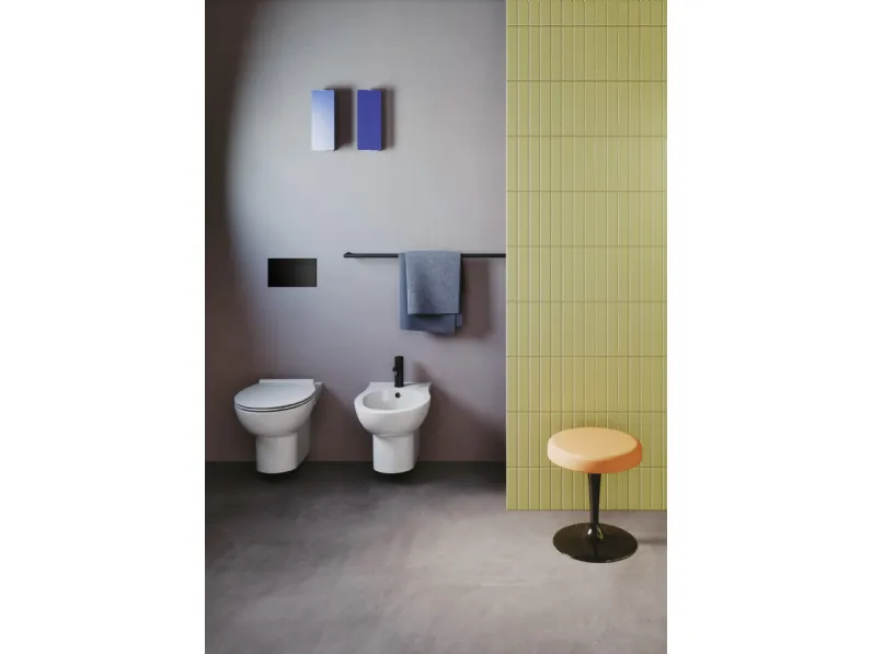 Sanitari sospesi in ceramica Fast 02 di Azzurra Ceramica