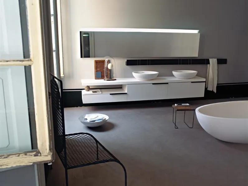 Mobile da Bagno sospeso in laccato opaco bianco Flat XL composizione 20 di Agape