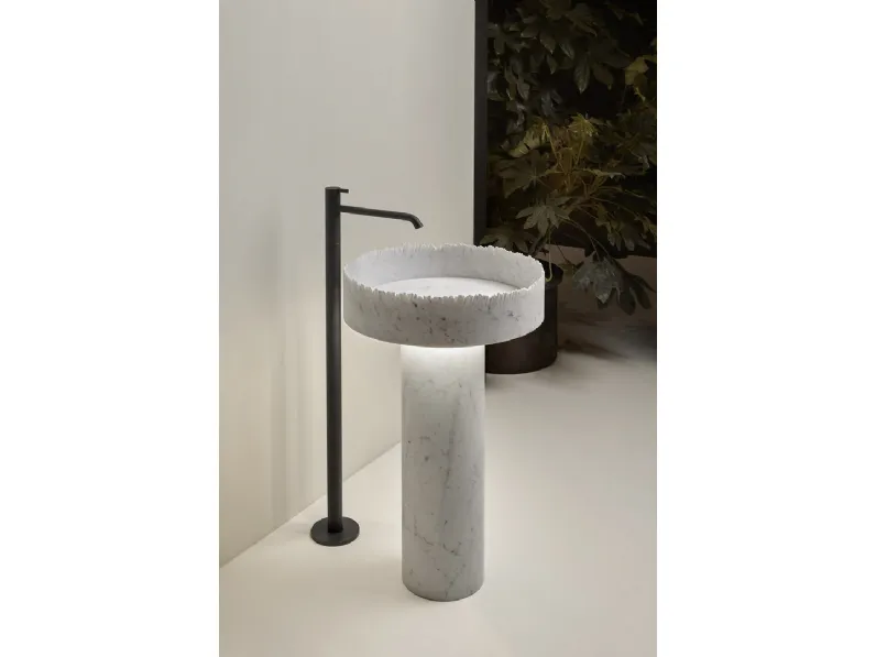 Lavabo di design in marmo di Carrara Flow di Antoniolupi