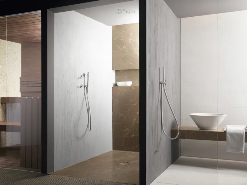 Hammam Neutra progettato su misura con interno in pietra o marmo di Neutra