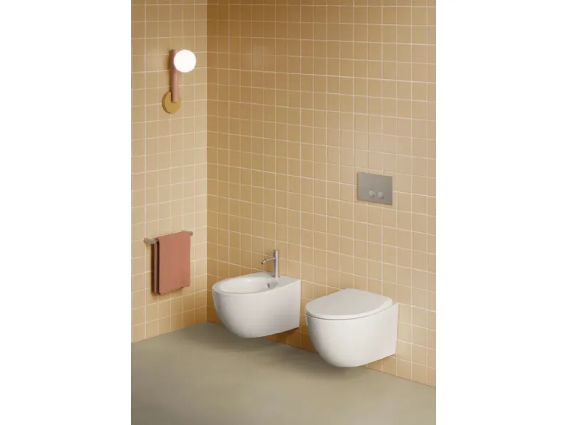 WC e bidet sospesi Italy di Ceramica Catalano