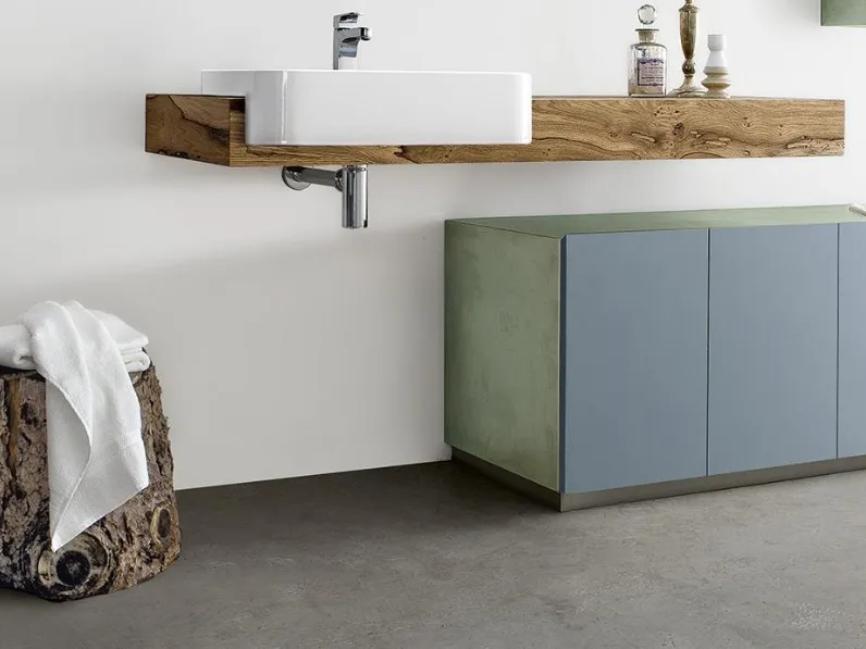 Mobile da Bagno a terra Via Veneto 01 02 in laccato opaco verde e avio con piano in legno di Bricole di Lavalle