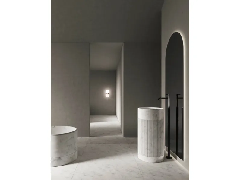 Lavabo verticale in marmo Bianco di Carrara Roma 24 01 di Milldue