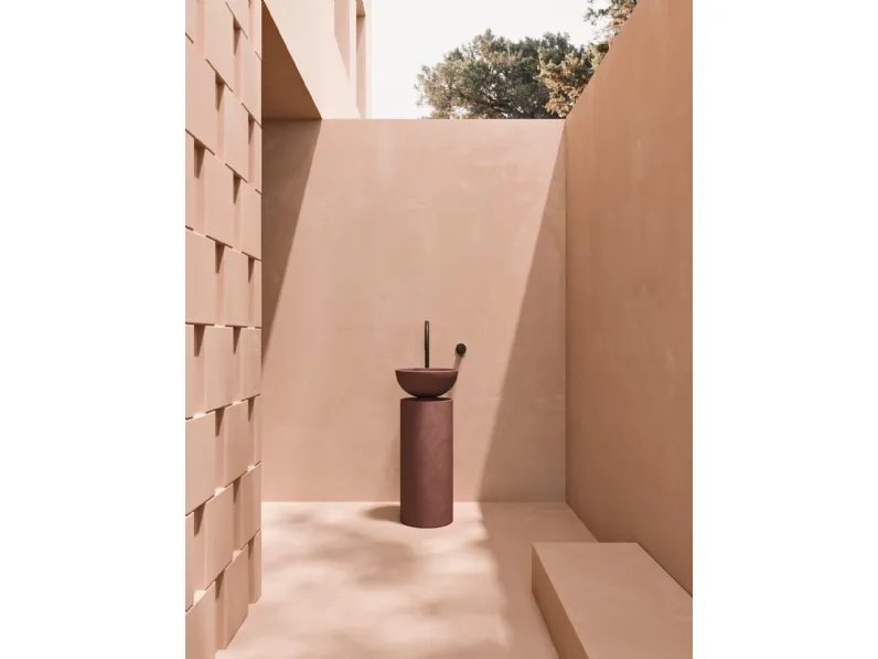 Lavabo da terra in cemento argilla Rosso Saba 24 05 di Milldue