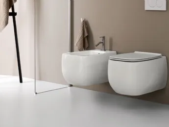 Sanitari Flò sospesi