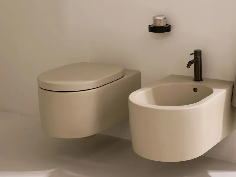 WC e Bidet sospesi Otis di Ceramica Cielo