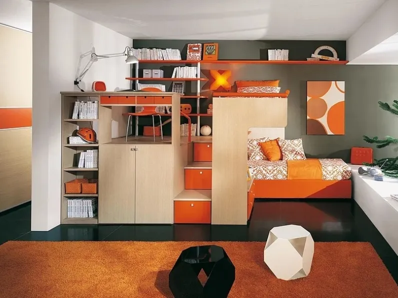 Cameretta in melaminico e laccato arancione con scrivania soppalcata Arcamagica 02 Sangiorgio