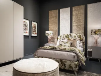 Contemporary Glamour 17C