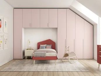 La cameretta Golf K135 di Colombini Casa è una soluzione essenziale e funzionale.
