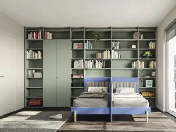 La cameretta Golf Y102 di Colombini Casa è un ambiente funzionale e moderno, ideale per chi cerca st