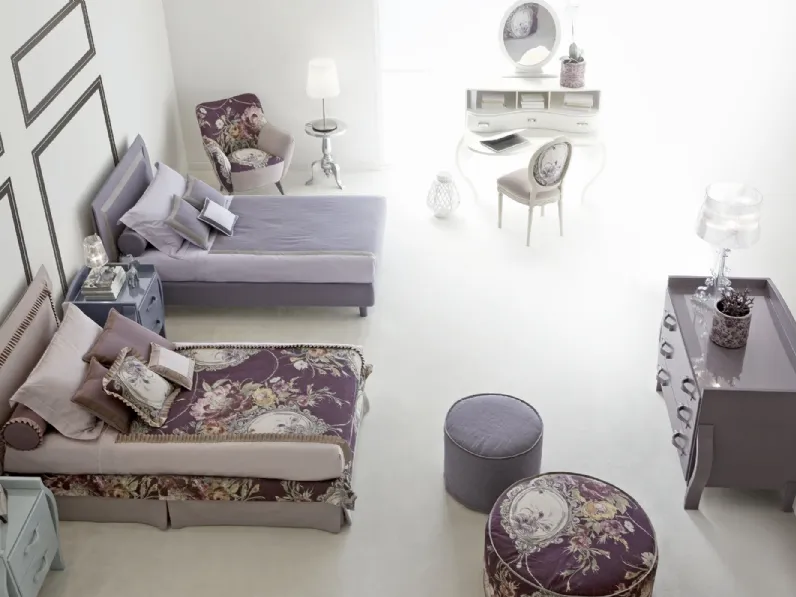 Cameretta con due letti Romantic Boy Collection 18R in laccato opaco con scrivania di Halley 