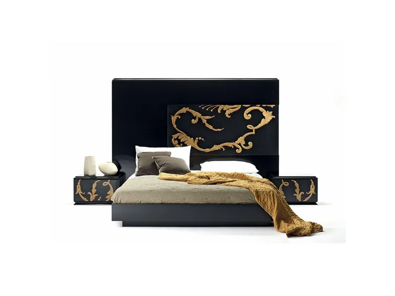 Comodino Art D100 D101 in legno laccato nero con decorazione in orodi Vittorio Grifoni