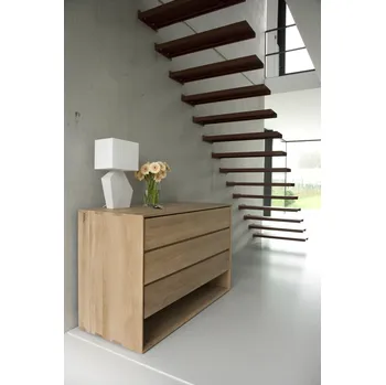 Cassettiera Nordic in rovere di Ethnicraft