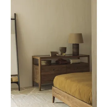 Cassettiera Spindle in teak rigenerato di Ethnicraft