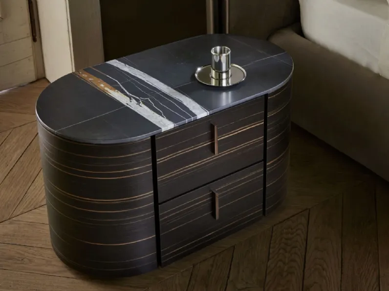 Comodino Charlie con due cassetti in legno con top in marmo di Conte