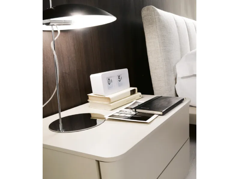 Comodino Duo in laccato opaco di Tagliabue