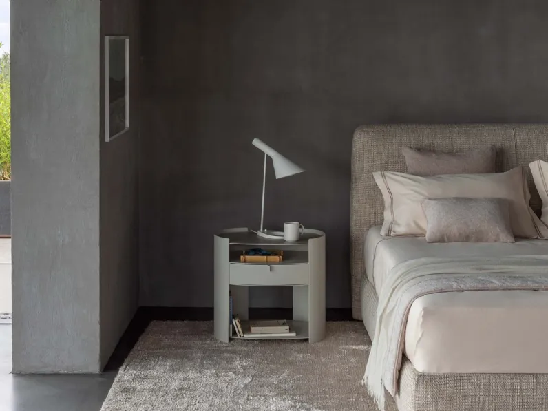 Comodino Lotus in metallo laccato di Flou