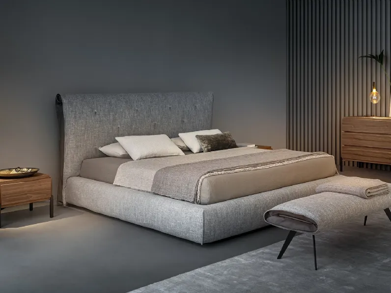 Gruppo Notte Groove in legno con base in metallo di Bonaldo