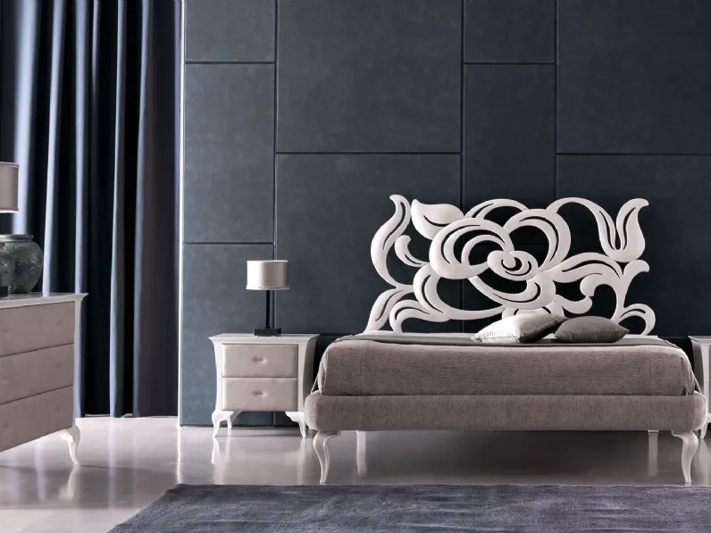 Gruppo notte in legno con frontali imbottiti e rivestiti in pelle Alice soft di Cortezari