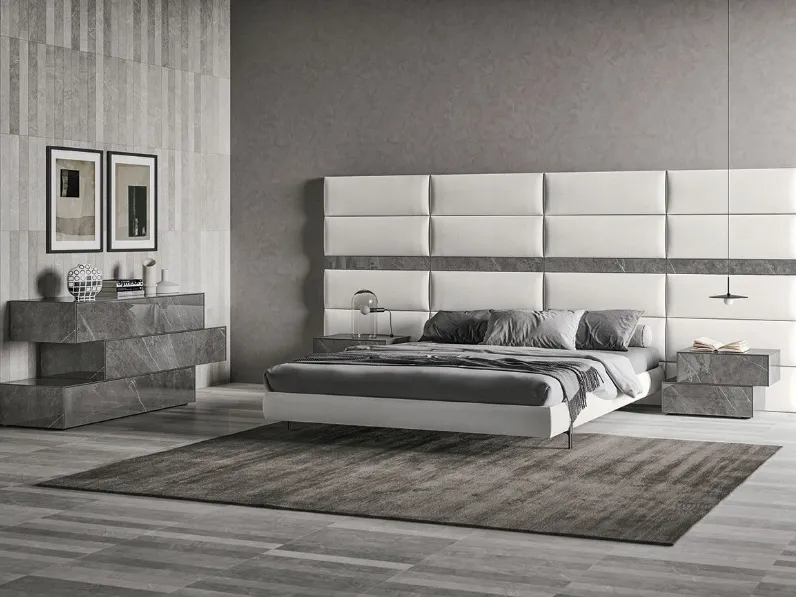 Gruppo Notte in marmo Materia261 02 di Passione Italiana