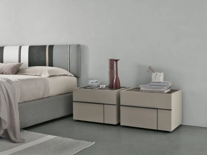 Comodino in materico cemento Hashtag di Tomasella