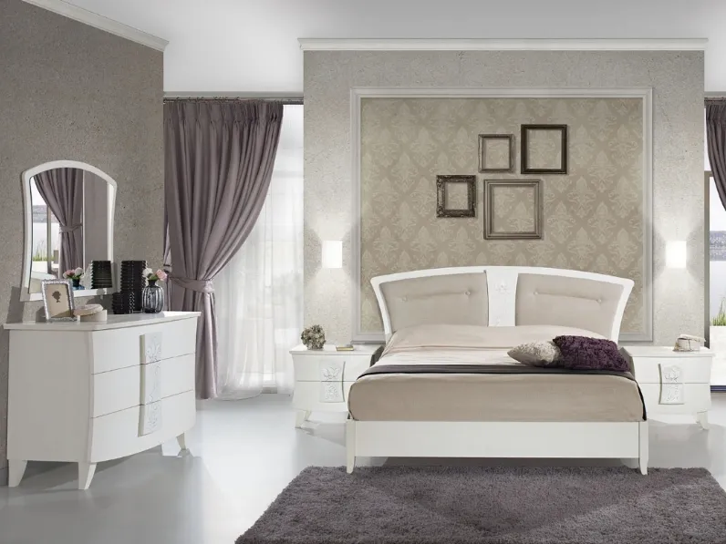 Gruppo Notte Mary con decoro di Mobilificio AG